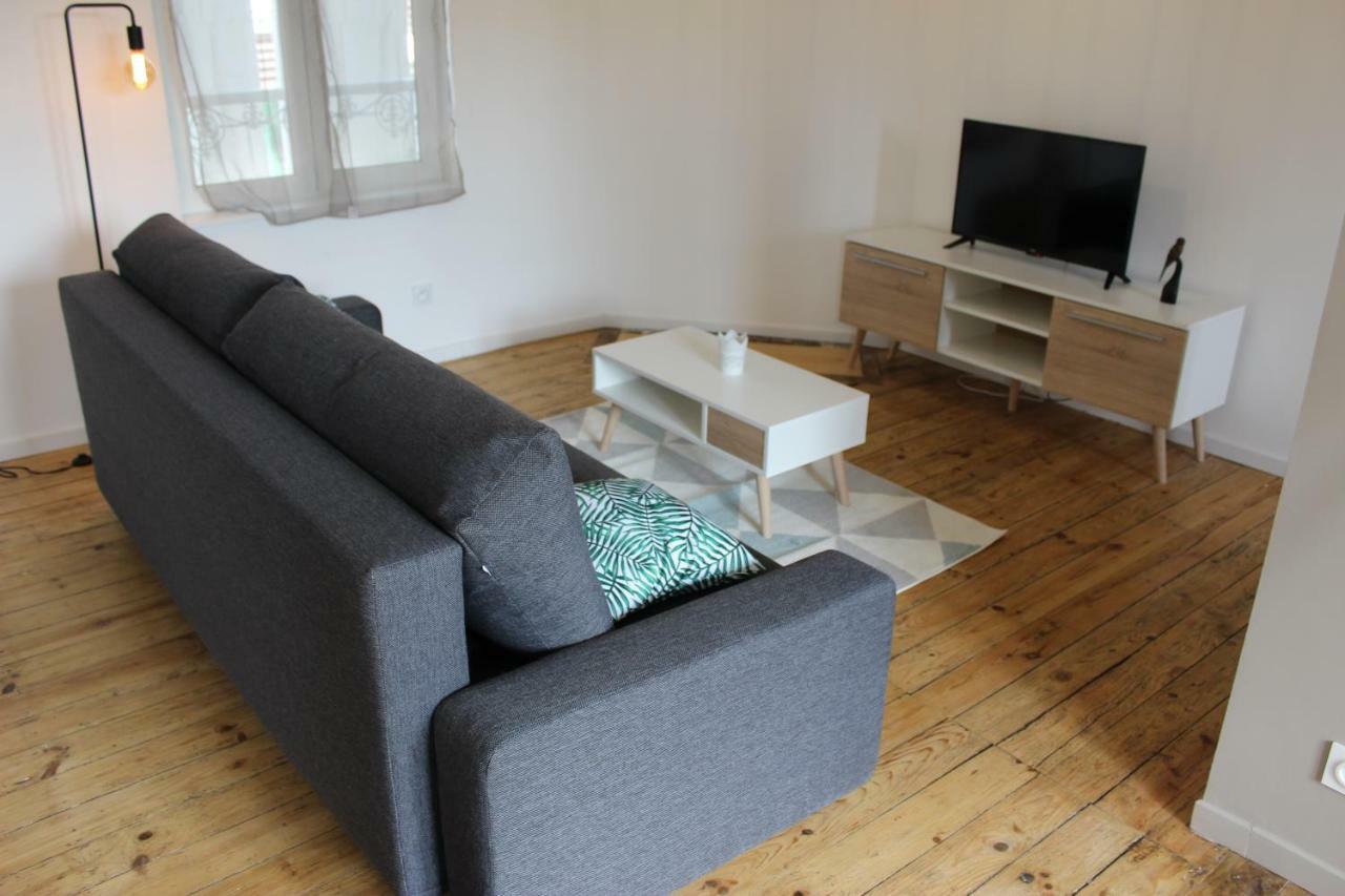 Bel Appartement Avec Vue Sur Vezere Uzerche Buitenkant foto